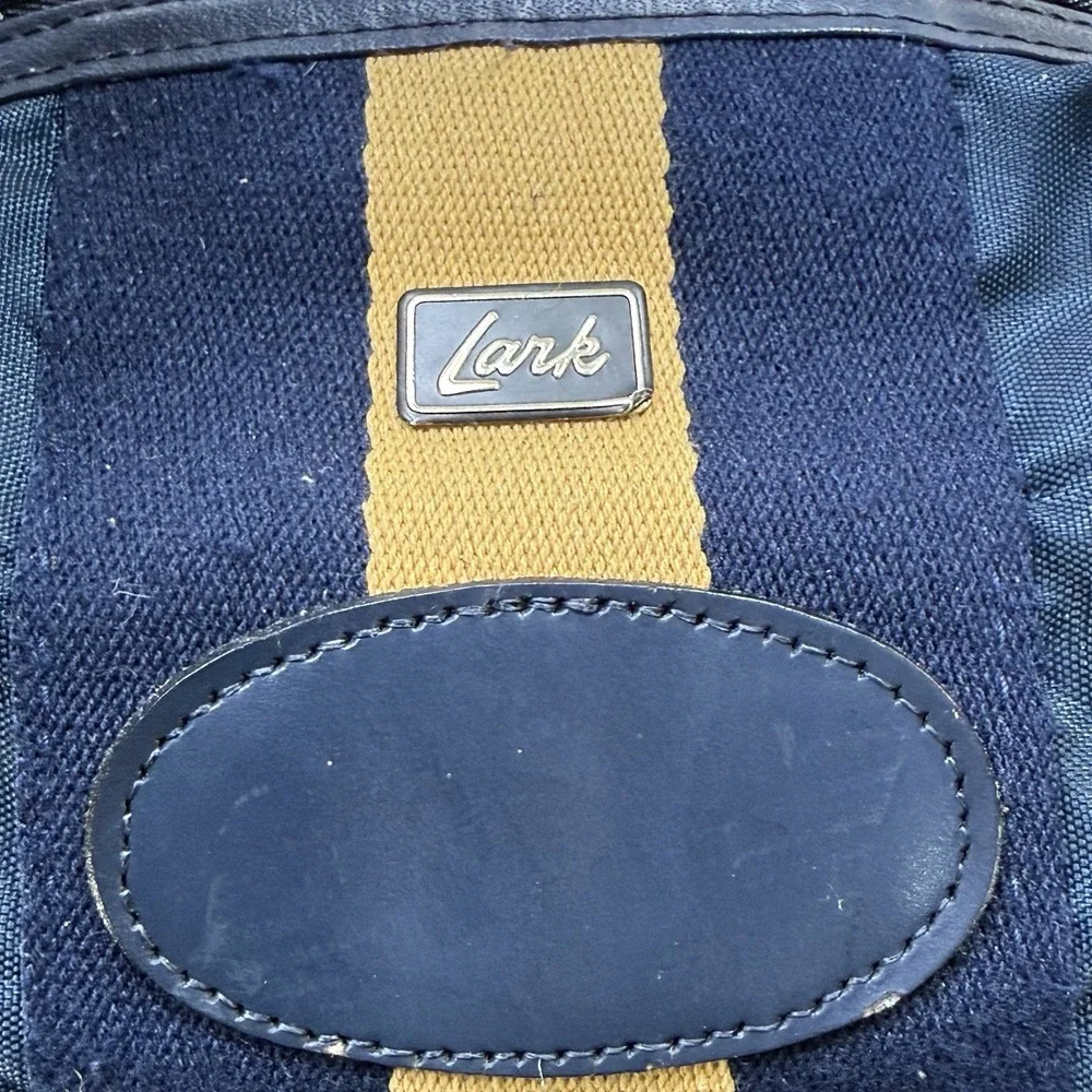 Lark + Grey details •brand